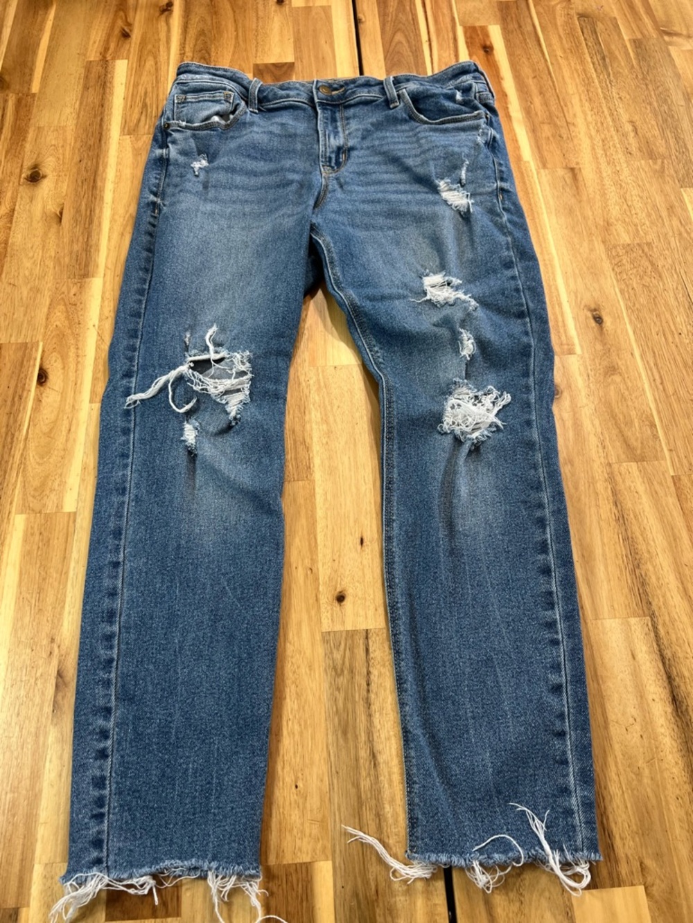 Old Navy Rockstar Super Skinny Jeans Women’s Size 12 Distressed Raw Hem Mid Rise
